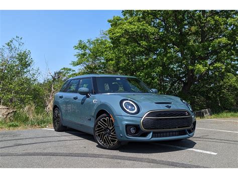 2024 mini clubman cooper.